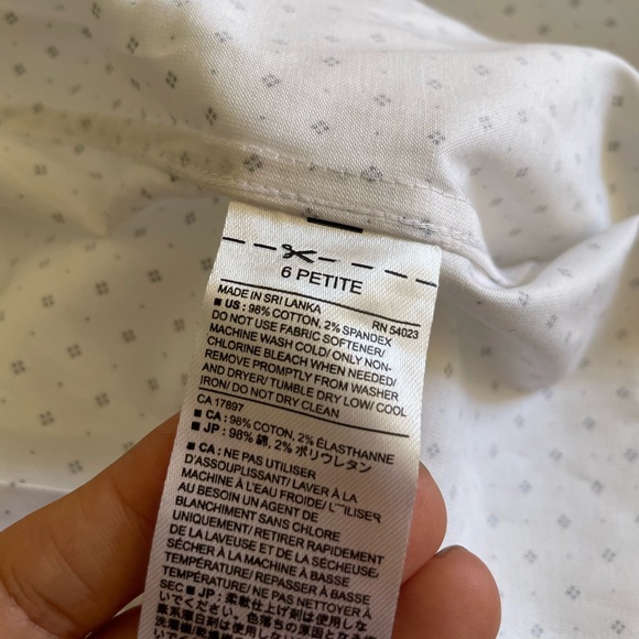 13 Banana Republic Women’s White and Black Button Down Shirt size 6 Tailored Fit - Picture 7 of 7